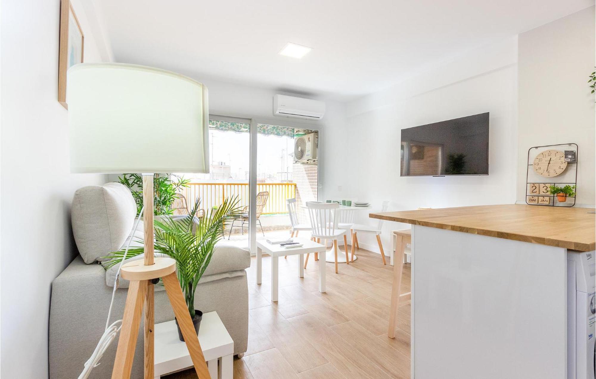 Lovely Apartment In Santa Pola With Kitchen Zewnętrze zdjęcie
