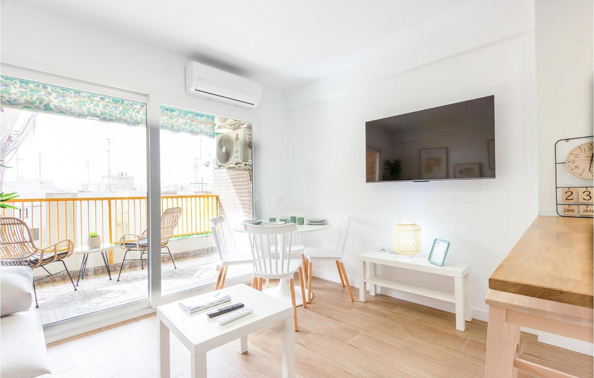 Lovely Apartment In Santa Pola With Kitchen Zewnętrze zdjęcie