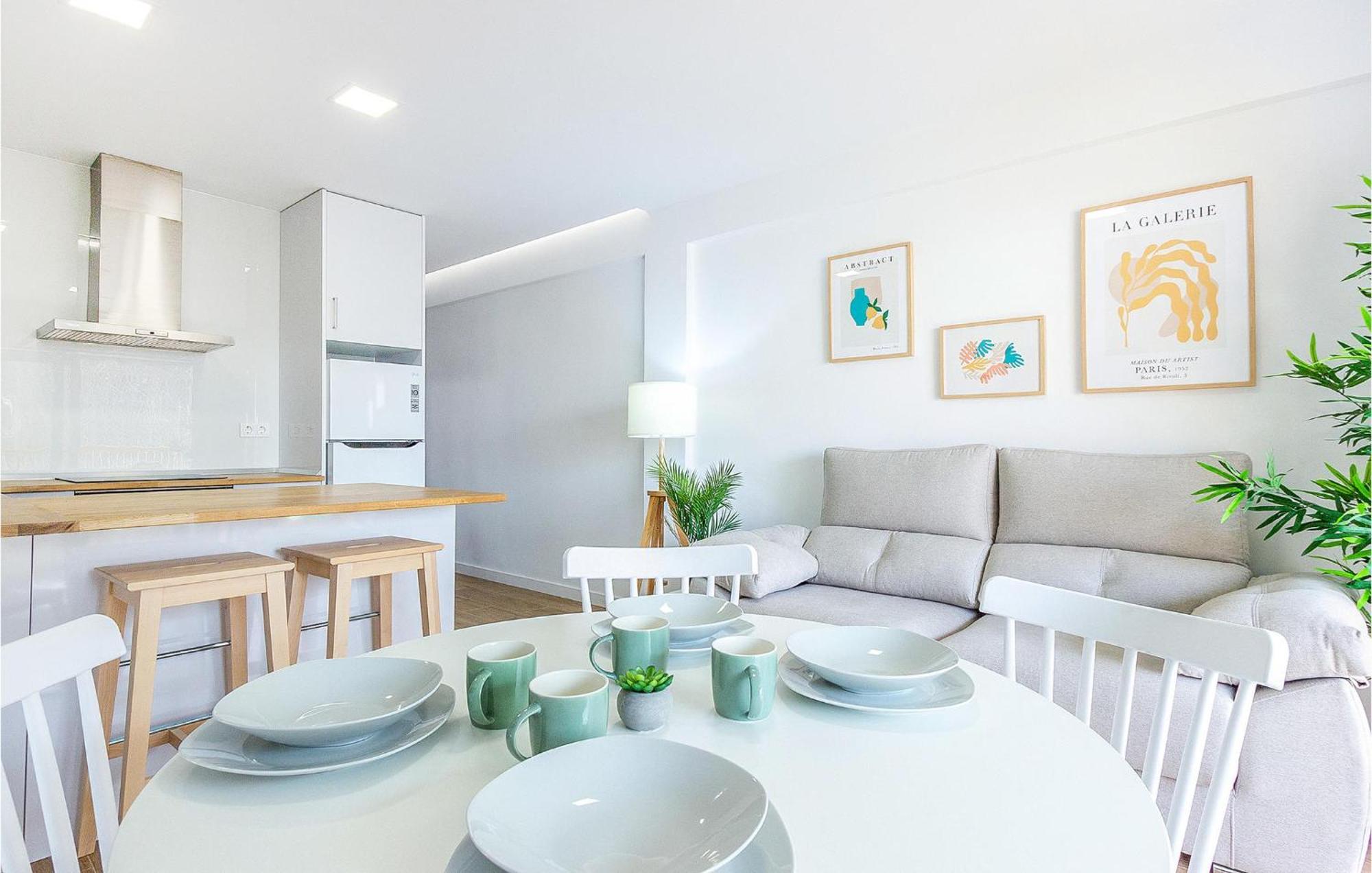 Lovely Apartment In Santa Pola With Kitchen Zewnętrze zdjęcie